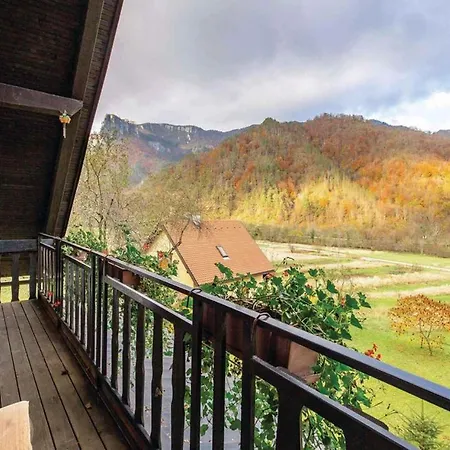 In - Gorski Kotar 35160 بيت للعطل *